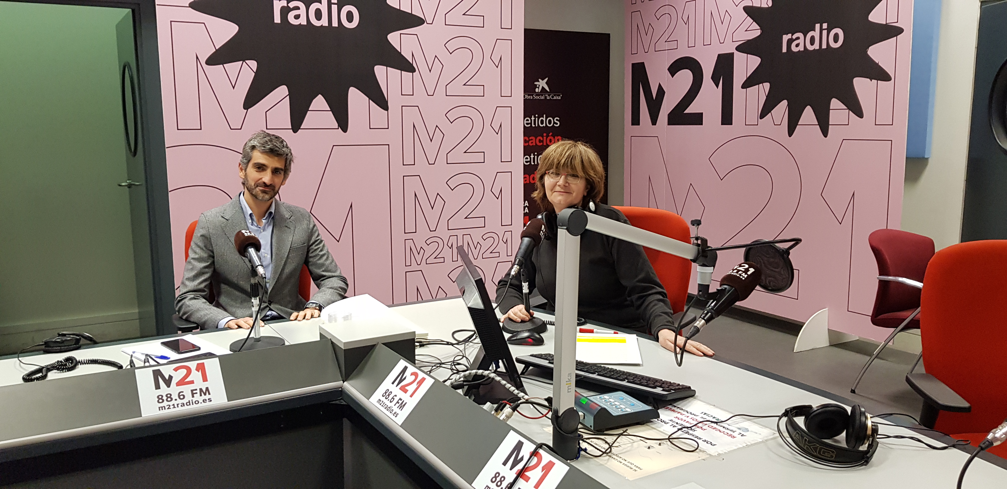 Juan Manuel Garrido, Director de Innovación del Ayuntamiento de Madrid,, junto a María Santos, directora del programa 'Compromiso Madrid